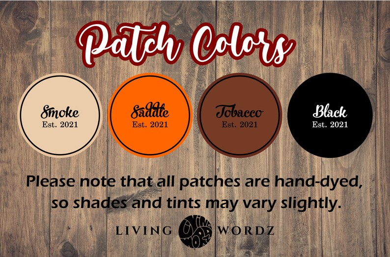 Puede incluir: Cuatro parches redondos de diferentes colores con texto. Los colores son humo, silla de montar, tabaco y negro. Cada parche tiene el texto "Est. 2021" debajo del nombre del color.