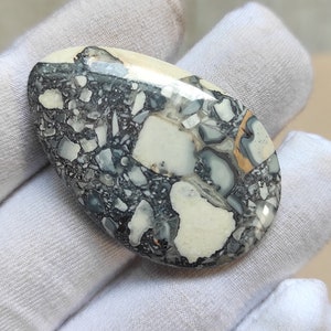 Maligano Jasper Cabochon: Fancy Gemstone Pendant (42x27x5 MM)