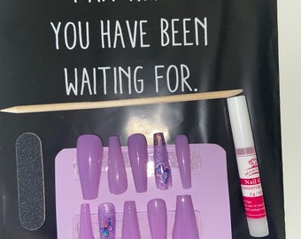 PURPLE BUTTERFLY pressa sulle unghie