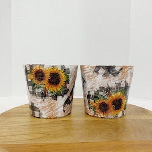 Decoupaged Sunflower with Buffalo plaid garden planter, farmhouse sunflower flower pot, decorated porch pot, outdoor garden planter