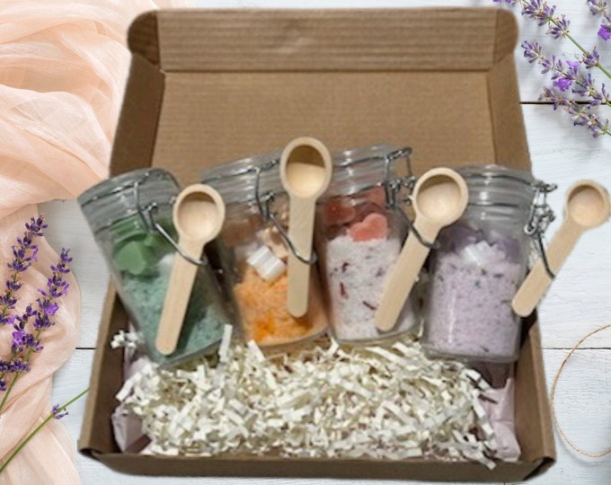 Natural Bath Salts/ Bath Salts with Epsom Salt/ Relaxing Bath Gift Box/ Herbal Bath Salts/ Floral Bath Salts/ Bath and Spa/ Gift For Mom