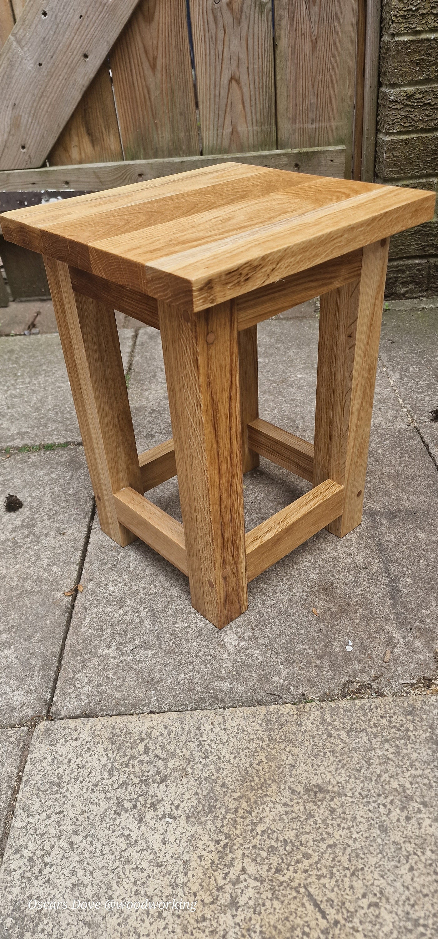 Small Oak Side Table Solid Wood Slim Occasional coffee lamp end