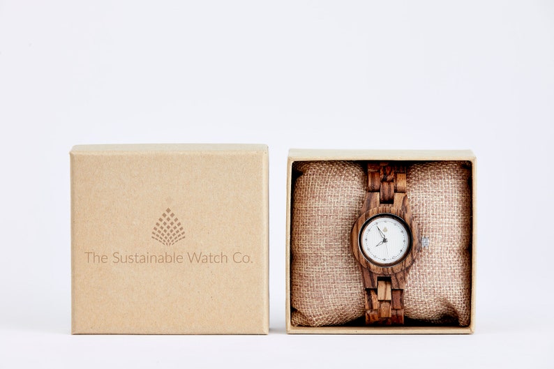 The Pine Montre en bois faite main pour femme image 2