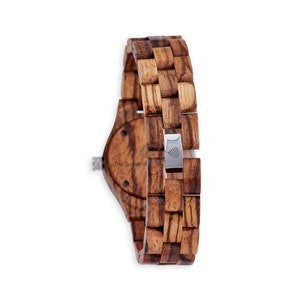 The Pine Montre en bois faite main pour femme image 4