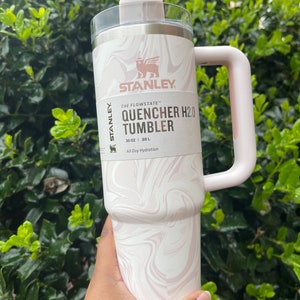 NEW Stanley The Quencher H2.0 Flowstate Tumbler 30 oz Rose Quartz Review 