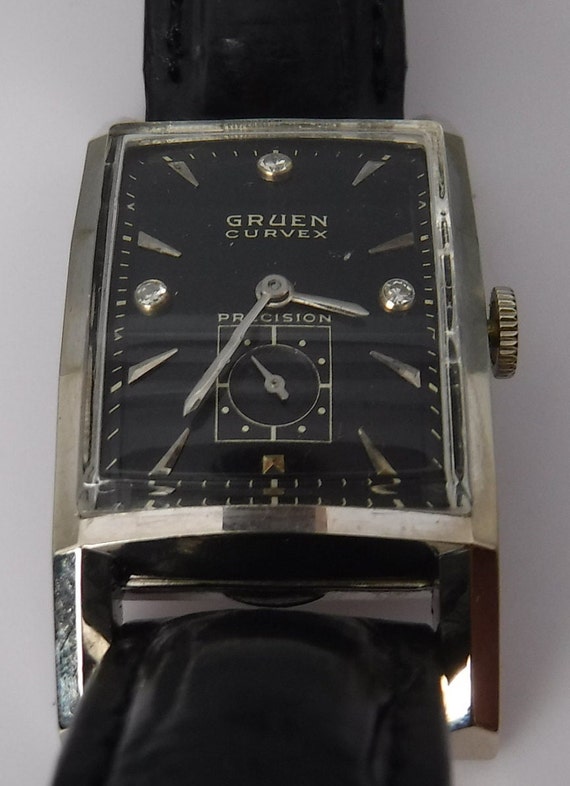 Amazing 1948 Gruen Curvex Precision Model, 17 Jewe