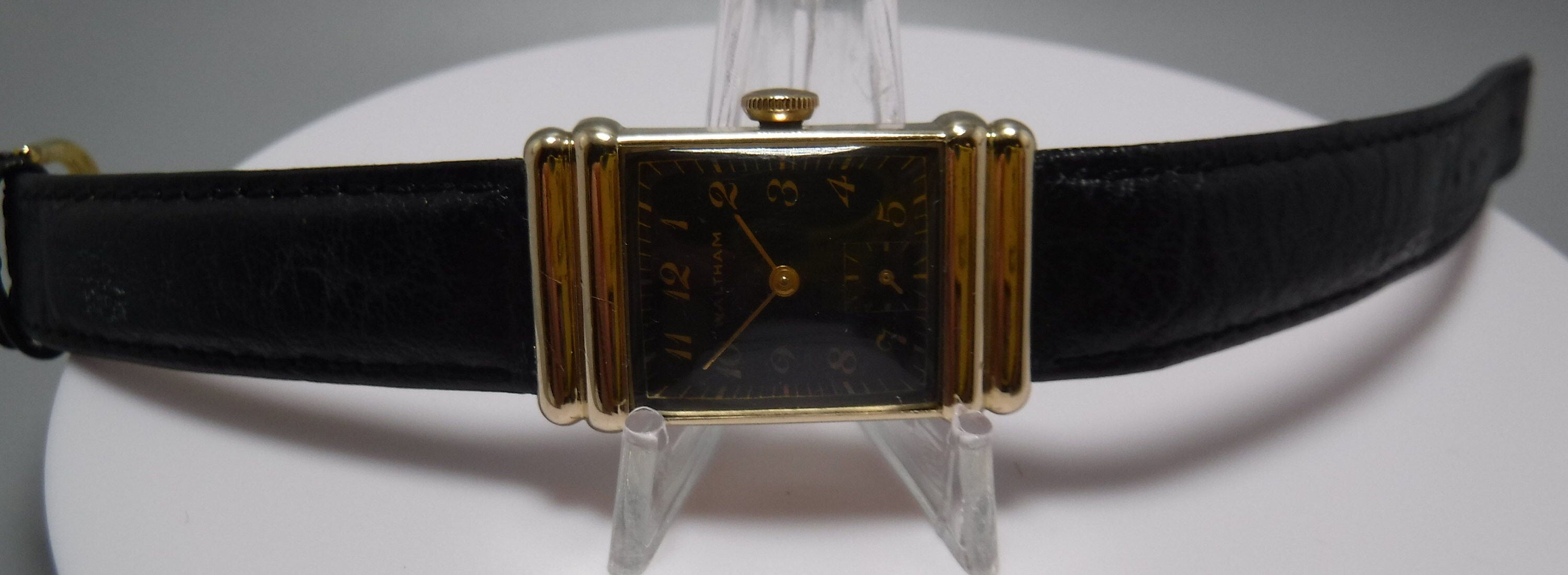 Waltham 1950's Black Dial 17 Jewel Wristwatch