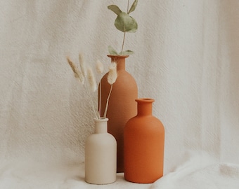 Matte Textured Medium Slimline Vase for Dried Flowers | 9 Colours Available | Boho | Faux Terracotta | Painted Glass | Dried Flower Wedding