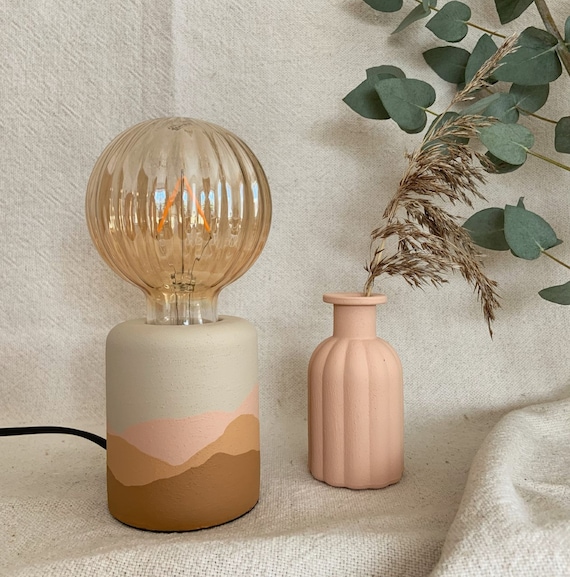 Exposed bulb best sale table lamp