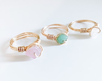 anillo envuelto en alambre (alambre de oro) anillos de piedras preciosas, anillos de piedra, anillos de alambre, anillos de piedras preciosas de oro, anillos de cristal, anillos delicados, anillos personalizados