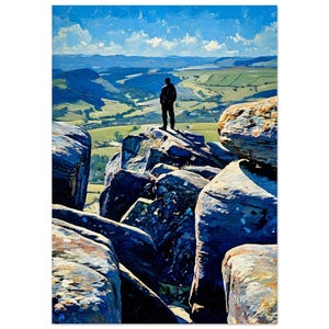 Puede incluir: Una pintura al óleo representa a una persona de pie sobre una cima rocosa, con vistas a un valle con campos verdes y colinas. El cielo es azul con nubes blancas. La obra de arte tiene un estilo texturizado e impresionista.