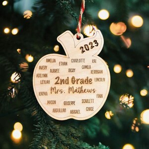 Teacher Class Ornament, personalized teacher Christmas gift, Christmas gift for teacher, teacher ornament, teacher xmas, gift from student