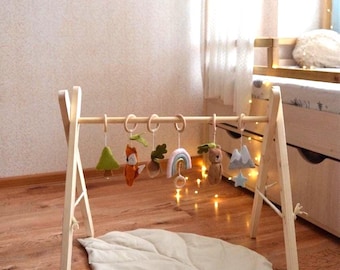 Wooden Baby Play Gym with Woodland Felt Toys, Baby Shower Gift, Handmade Activity Gym for Baby, Nursery Decor , Newborn Gift