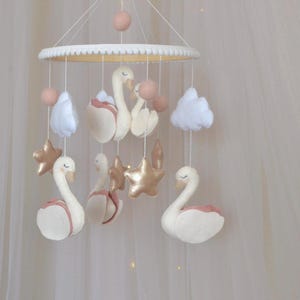 Swan baby mobile for crib – Girl nursery decor