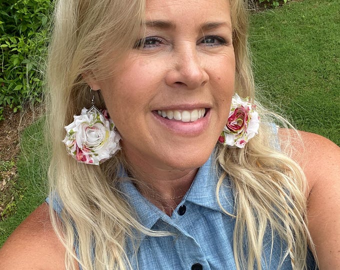 Lace Flower Shaped Dangle Earrings