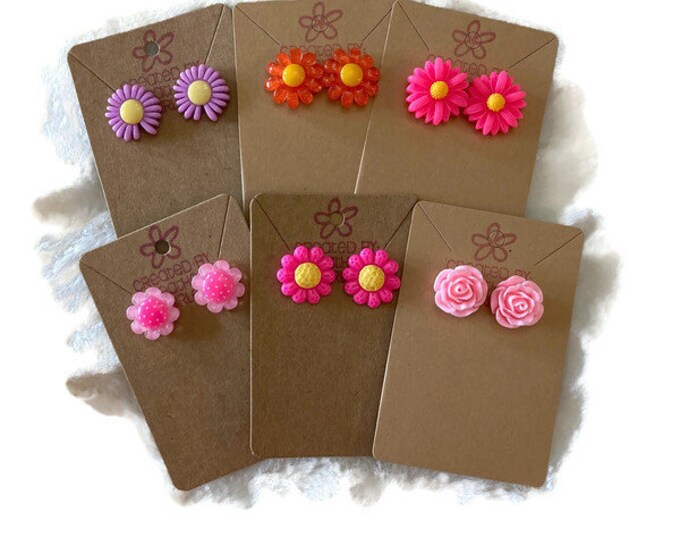 Flowers Earrings, Girls Earrings, Flower Stud, Small Flower Earrings, Birthday Girl Gifts, Spring Summer, Stud Earrings, Pink, Purple