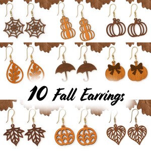 Könnte beinhalten: Eine Sammlung von zehn Ohrringen zum Thema Herbst, mit verschiedenen Designs wie Kürbissen, Blättern, Spinnennetzen und Regenschirmen. Die Ohrringe sind aus Holz und haben warme Herbstfarben. Der Text "10 Fall Earrings" ist zu sehen.