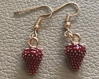 Ohrringe mit Erdbeeren