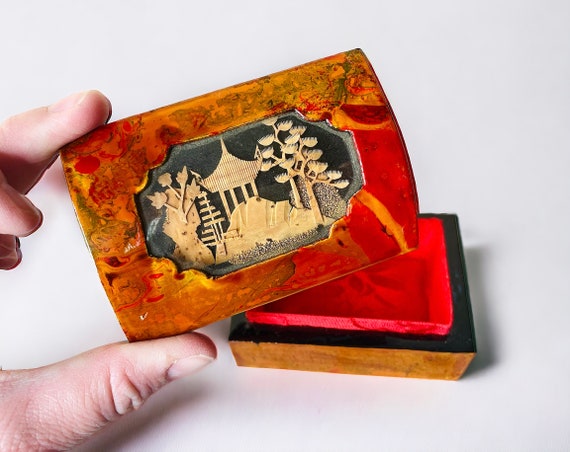 Vintage Chinese Handmade Small Trinket Box, Lacqu… - image 1