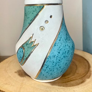 Vintage 1980s Mid Century Modern Style Marble Canyon Pottery Vase with Atomic Design in Aqua/Teal Blue and Vibrant Gold Accents MCM 6T image 5