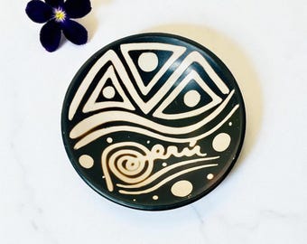 Beautiful Vintage Peruvian Pottery Small/Mini Catchall Decorative Bowl 5”Dia by 1.5” Deep/Traditional Black & White Geometric Designs/Peru