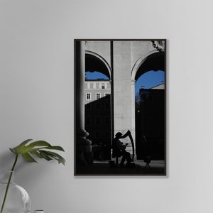 Silhouette in Salzburg, Street Photography, Fine Art Druck, Wanddeko