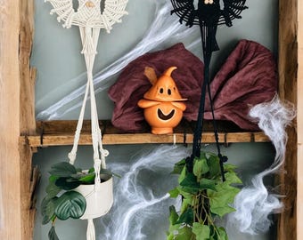 Macrame Bat Plant Holder: Witchy Gothic Home Decor