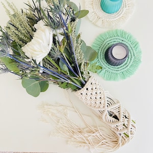Macrame Wedding Bouquet Wrap: Boho Bridal Flower Decoration