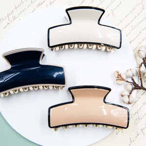 Medium Minimalist French Style Hair Claw Clip/ Acetate Celluloid Daily Clip Claw /Ivory and Black Claw Clip/Gift for Her/Mother's Day Gift