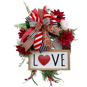 Valentine’s Day Wreath Gift for Her, Valentine’s Day Gift for Mom, Valentine’s Day Gift Idea,