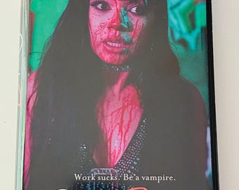 Portada de la cinta VHS de OnlyFangs: Selena (Adriana Uchishiba)