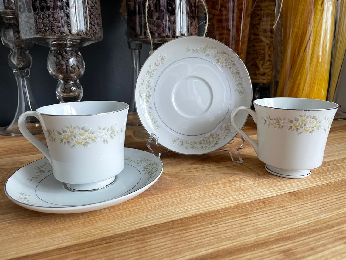 Lady Carolyn Fine China Tea Cup and Saucer Set of 2 Etsy