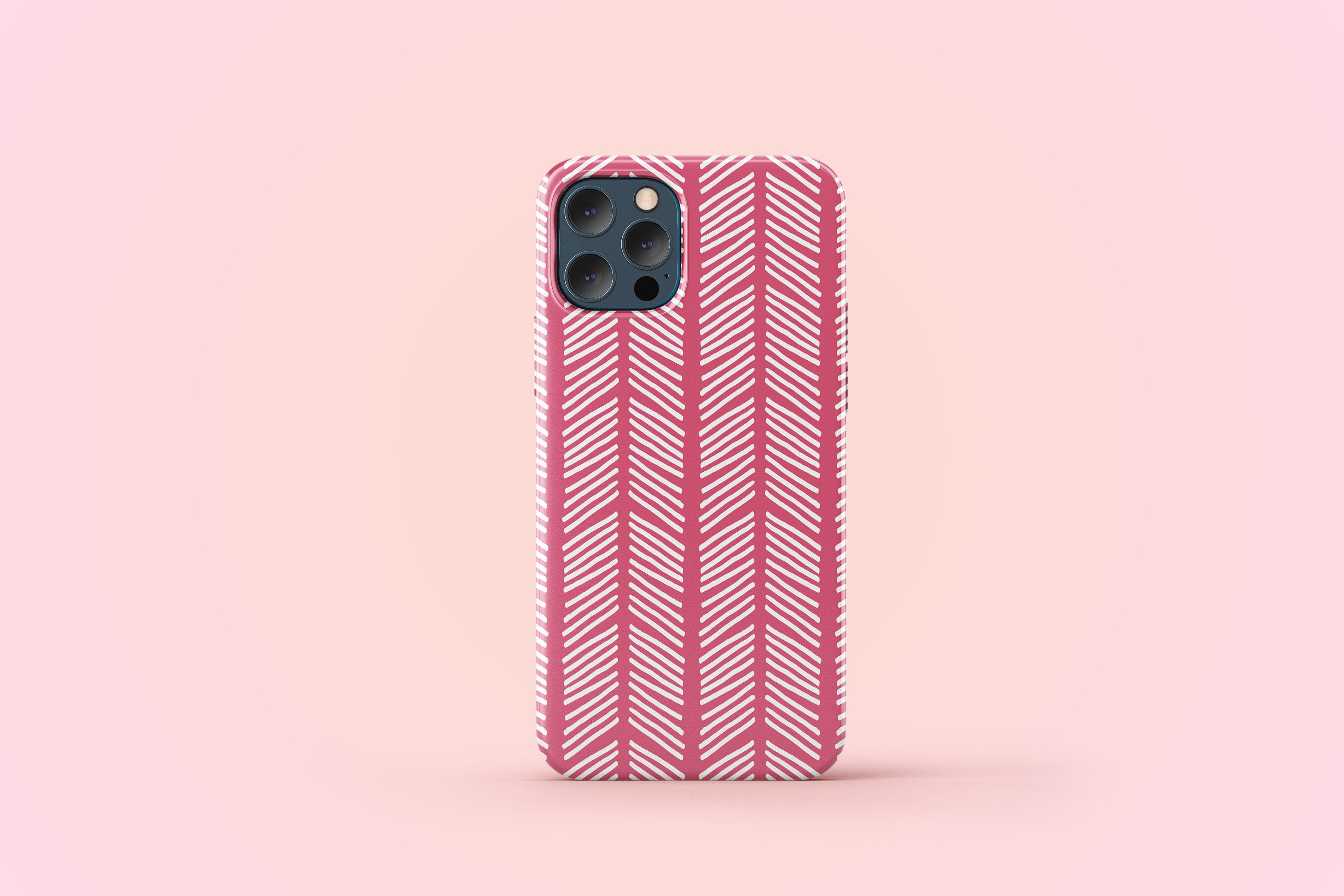 Society6 iPhone4/4S,5用 Trendy Pink Girly Chevron Pattern Modern Trendy Chevron Pattern Pink Lines iPhone Case