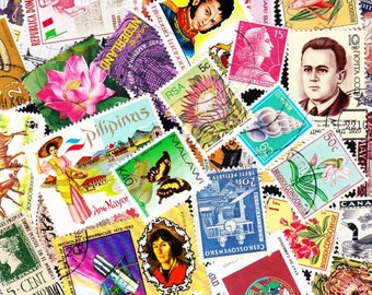 FRANCOBOLLI DEL MONDO Tutti diversi, vintage, usati per collezionisti, grande varietà, per lo più francobolli di grandi dimensioni 25WRLB