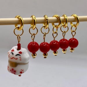 Lucky Cat Stitch Marker | Knitting and Crochet Stitch Marker | Colorwork Stitch Markers