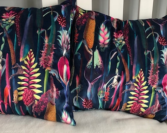 Cala lily navy blue Velvet Cushion Cover, Luxury Sofa Cushion, navy Scatter  Cushion,Botanical Cushion, Velvet Throw Cushion - Main Image