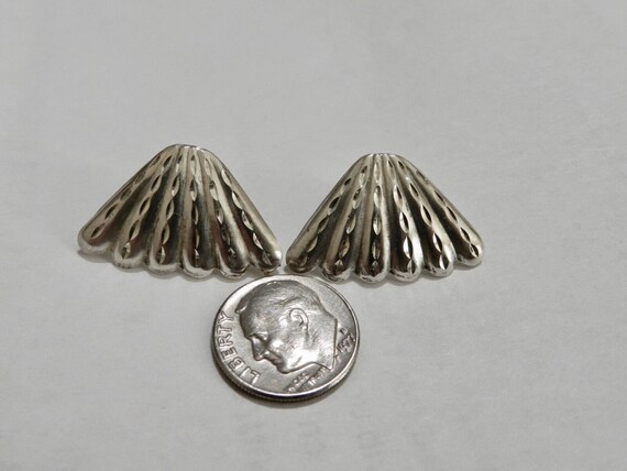 Silver Fluted Fan Shape Earrings Sparkly Vintage - image 4