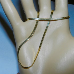 14k Beveled Herringbone Chain 2.3mm 24 Inch Vintage 6.9gr