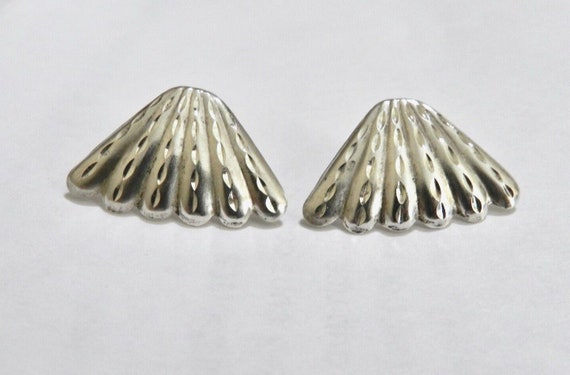 Silver Fluted Fan Shape Earrings Sparkly Vintage - image 1