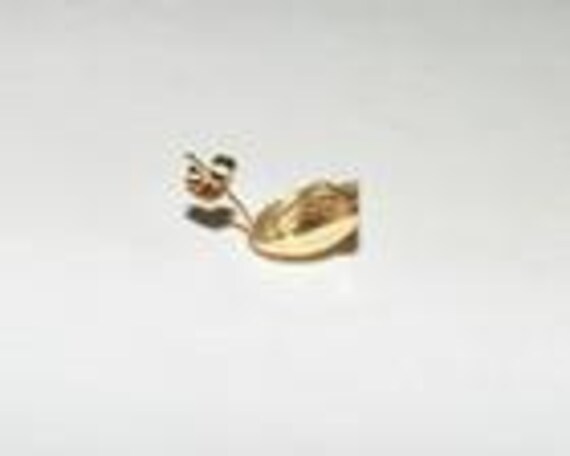 14k Solid Gold Clam Shell Stud Earring: Vintage S… - image 6