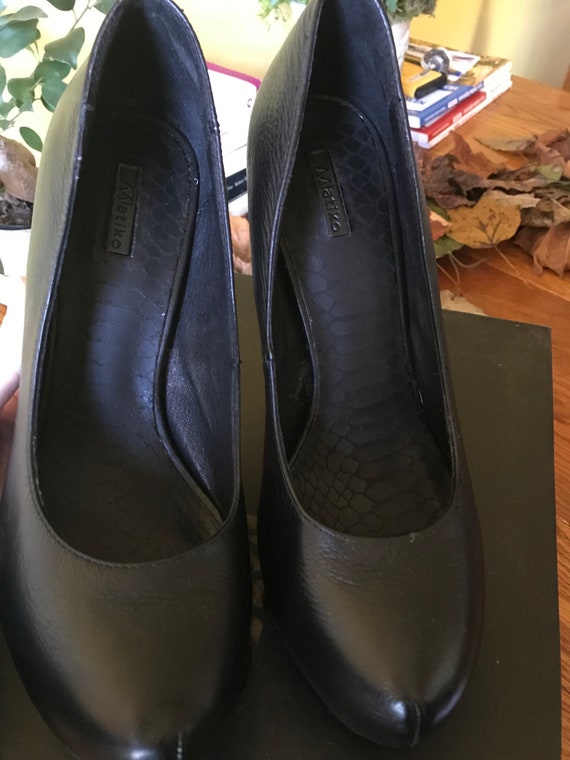 Matiko handcrafted leather pumps, size 7,5, black - image 4