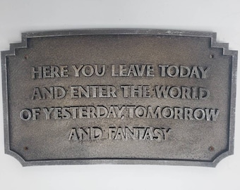 Disneyland entrance inspired 3D printed plaque