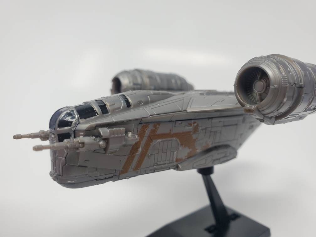 Razor crest bandai sale