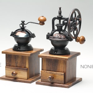 Molinillo de café Baroy Nonie con manivela de hierro fundido (16,5 cm (largo) x 14,5 cm (ancho) x 29,5 cm (alto), ajustes de molienda y cajón de recogida.