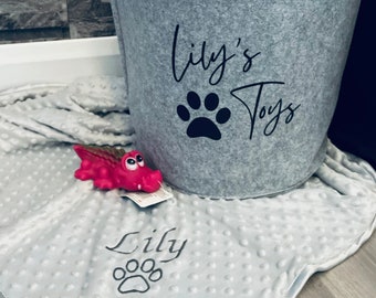 Personalised Dog Gift Set, Personalised Pet Basket, Pet Toys, Cat Gift Hamper, Pet Present, Pet Toy Storage, Pet Blanket, New Puppy Gift Set