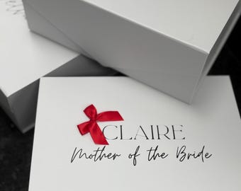 Personalised Bridesmaid Gift Box, White Bridal Party Proposal Box, Large Magnetic Wedding gift box, Wedding Day, Will you be my bridesmaid?