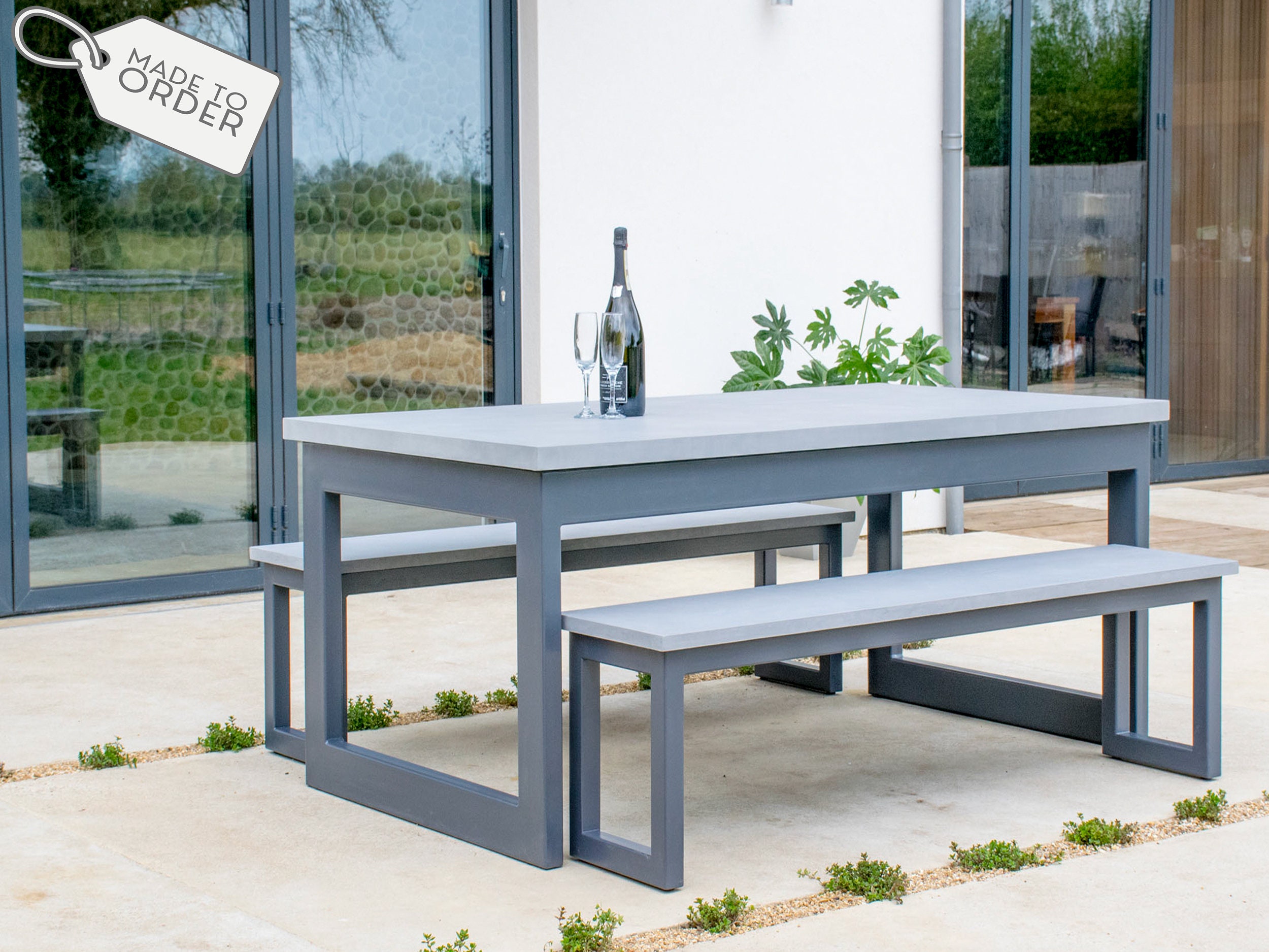 Conjunto de mesa y banco de microcemento y acero con tablero de hormigón de 2,3 m, para jardín, cocina o comedor, diseño industrial, gama Mason
