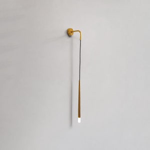 Minimalist LED Wall Sconce: Modern Honey-Coated Lighting