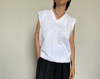 Vintage White Active Top size M - L | Vintage Minimalist Sleeveless Top