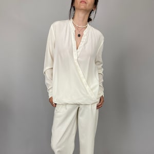 Vintage white silk blouse for women size S - M | White silk wrap blouse WAP172